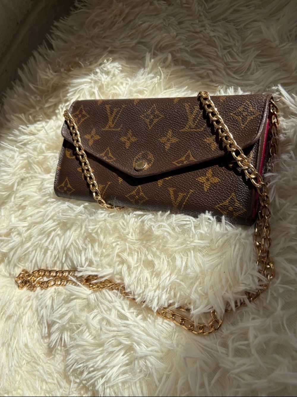 Monogram, Louis Vuitton, Sarah wallet/ crossbody with fuchsia interior